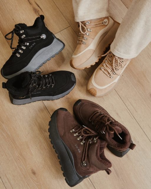 Zimowe poranki nie wybaczają, ale te buty – tak.
Trwałe, ocieplane, z solidną podeszwą, która trzyma się podłoża jak należy.
born2be ma gotowe modele na każdą pogodę.
🔍 399669