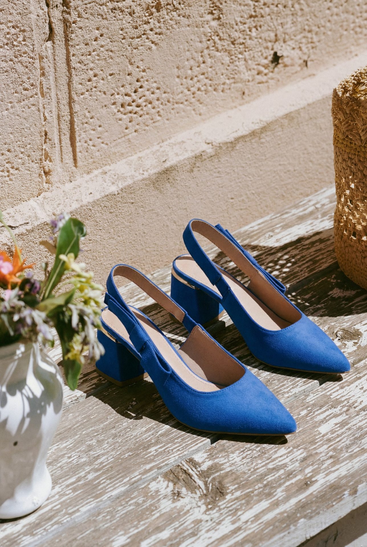 Neutral look + jeden mocny akcent?
Wiosna mówi: TAK 💙🌸Odważ się na mocniejszy akcent – nawet w dodatkach ✨
Sandały Vevazira: 389544