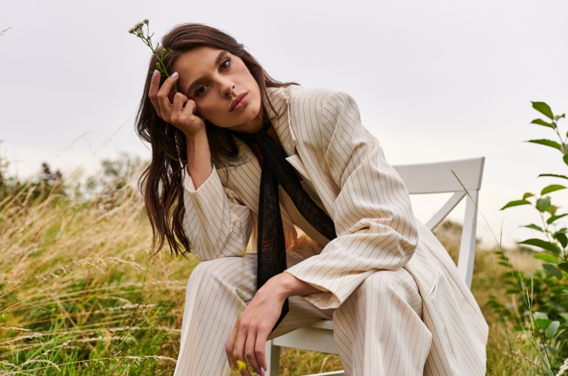 Jak się ubrać na komunię jako gość? Z naszymi podpowiedziami to będzie bardzo proste!