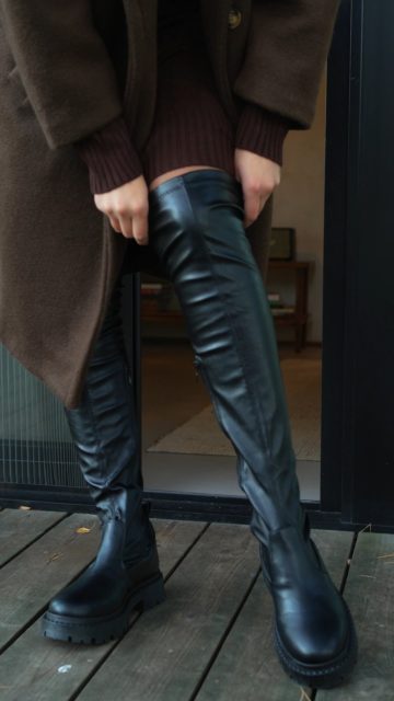 Kozaki, które naprawdę rozumieją Twoje nogi 👢
Elastyczna cholewka, która dopasowuje się do Ciebie — nie odwrotnie.
Wygodne, kobiece i idealne do każdej stylizacji.
🔍 398351