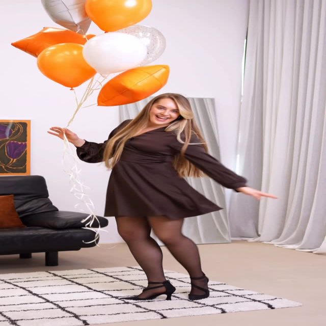 Jak świętować to tylko w najpiękniejszych kreacjach!
Na którą pięknie leżącą sukienkę postawisz?🧡Psst… Pamiętaj, że kolory produktów w born2be są zawsze w trendach, więc założysz ją więcej niż jeden raz!✨🔍 364656
🔍 403679
🔍 364211