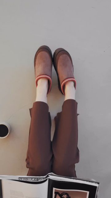 Jaka rzecz jest najważniejsza w Twojej szafie na ten sezon? Śniegowce to totalny must-have, gdy stawiasz zarówno na ciepło, jak i na wygodę🔍 brązowe
🔍 czarne
🔎 beżowe na zapięcia
🔎 czarne