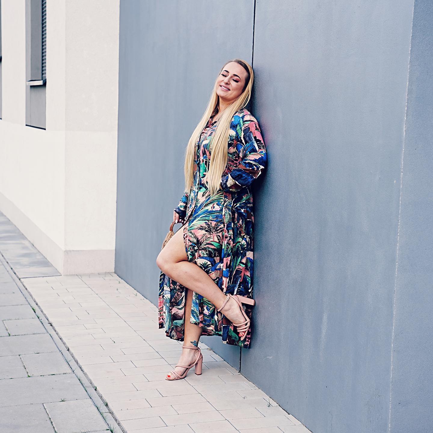 Wiosna to zdecydowanie czas sandałów! 😍
Dlatego na born2be przygotowaliśmy dla Was fantastyczną promocję z kodem: EXTRA, która daje Wam aż -35% zniżki na WSZYSTKIE MODELE! 😍🌟
A na zdjęciu oczywiście nasza piękna Karolina @stylizacje
#born2be #born2bepl #born2befamily #wiosna #wiosennaszafa #wiosna2022 #kobieta #polishwoman #moda #trendy #stylizacja #ootdpl #zakupy #zakupyonline #sandaly #buty #shoes #okazja #moda2022 #fashion
