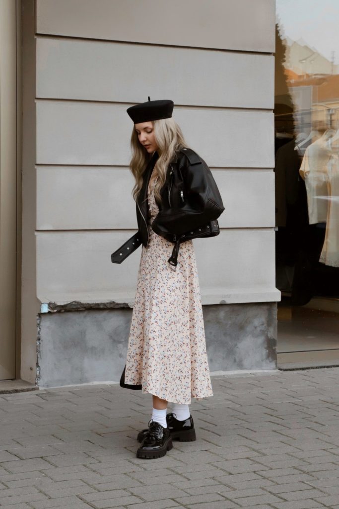 skórzana kurtka do sukienki, rockowy styl z sukienką, ramoneska oversize i sukienka