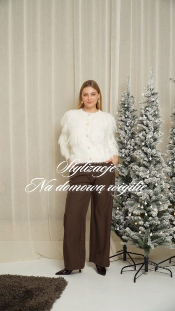 Stylizacje na Wigilię?
Mamy wszystko: od klasyki po błysk.
Sukienki, buty, dodatki — gotowe zestawy, które zrobią efekt przy świątecznym stole.
Znajdź swój świąteczny look na born2be.